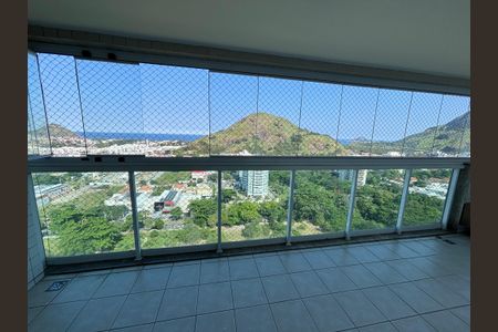 Apartamento para alugar com 198m², 4 quartos e 3 vagasVaranda