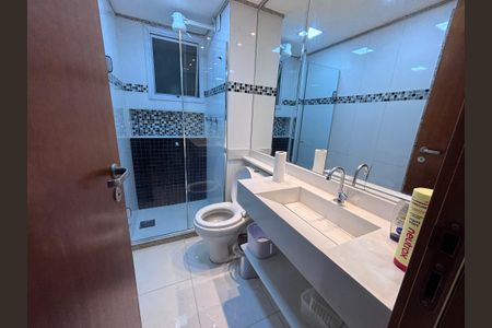 Apartamento para alugar com 198m², 4 quartos e 3 vagasBanheiro
