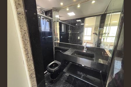 Apartamento para alugar com 198m², 4 quartos e 3 vagasBanheiro do Quarto 1