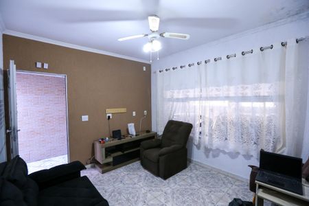 Sala de casa para alugar com 3 quartos, 126m² em Vila Iorio, São Paulo
