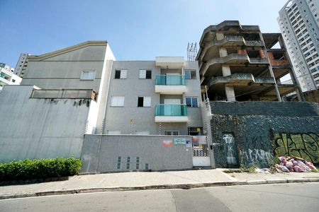 Apartamento à venda com 36m², 2 quartos e sem vaga Apartamento à venda com 36m², 2 quartos e sem vagaFachada