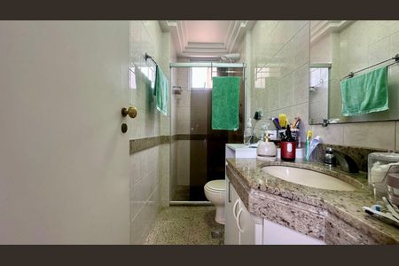 Apartamento à venda com 100m², 3 quartos e 2 vagasBanheiro 