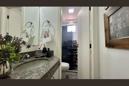 Apartamento à venda com 100m², 3 quartos e 2 vagasBanheiro 