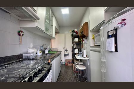 Apartamento à venda com 100m², 3 quartos e 2 vagasCozinha 