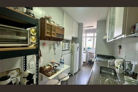 Apartamento à venda com 100m², 3 quartos e 2 vagasCozinha 
