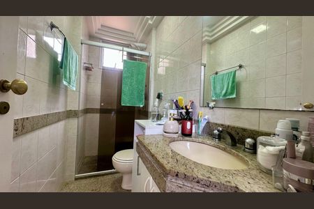 Apartamento à venda com 100m², 3 quartos e 2 vagasBanheiro 