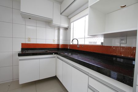 Apartamento à venda com 76m², 3 quartos e 2 vagasCozinha