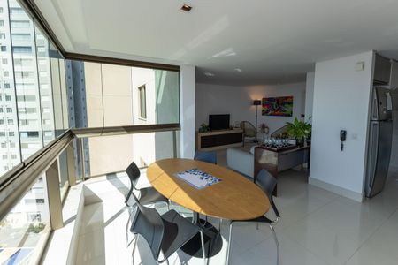 Apartamento para alugar com 56m², 1 quarto e 1 vagaVaranda da Sala 