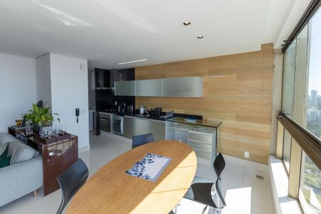 Apartamento para alugar com 56m², 1 quarto e 1 vagaVaranda da Sala 