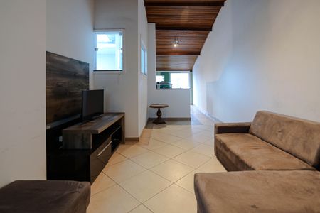 Casa para alugar com 125m², 3 quartos e 2 vagasSala de TV