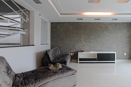 Casa para alugar com 125m², 3 quartos e 2 vagasSala