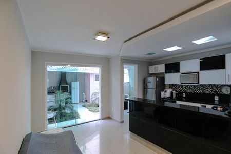 Casa para alugar com 125m², 3 quartos e 2 vagasCozinha