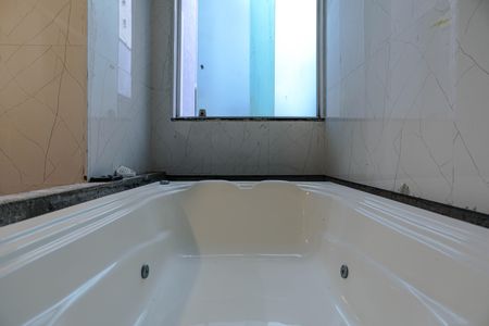 Casa para alugar com 125m², 3 quartos e 2 vagasBanheiro - Quarto 1 - Suíte