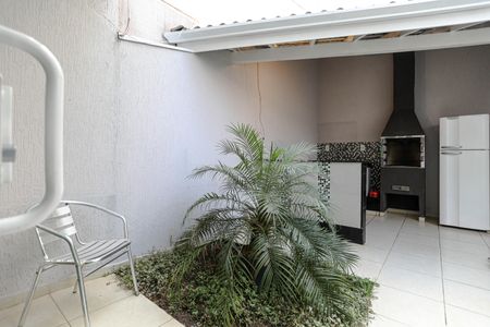 Casa para alugar com 125m², 3 quartos e 2 vagasQuintal