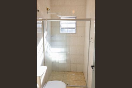 Banheiro de casa para alugar com 1 quarto, 55m² em Vila Yara, Osasco