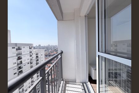 Apartamento para alugar com 38m², 2 quartos e 1 vagaSacada