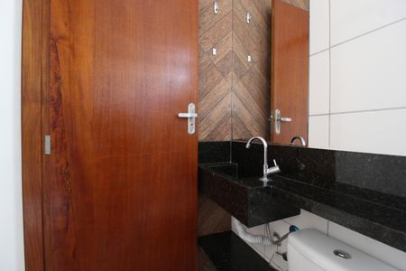 Banheiro de casa para alugar com 1 quarto, 20m² em Vila Olímpia, São Paulo