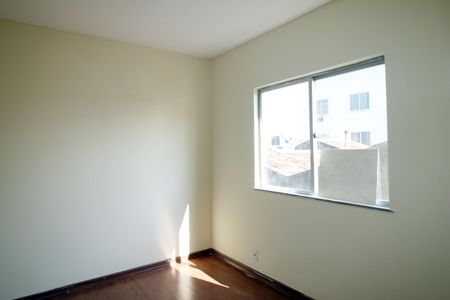 Apartamento à venda com 67m², 2 quartos e 1 vagaQuarto 2