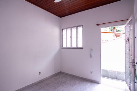 Casa para alugar com 80m², 1 quarto e sem vagaSala