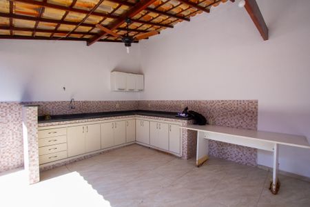 Casa para alugar com 80m², 1 quarto e sem vagaQuintal