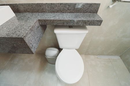 Casa para alugar com 200m², 3 quartos e 4 vagasBanheiro da Suíte