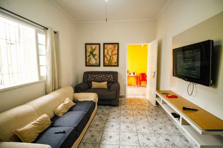 Casa para alugar com 300m², 4 quartos e 5 vagasSala