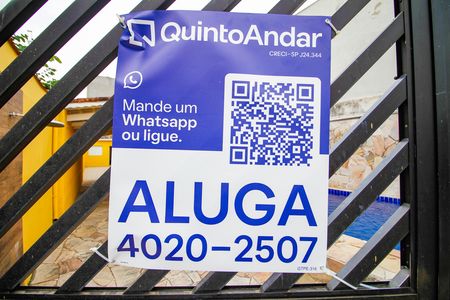 Casa para alugar com 300m², 4 quartos e 5 vagasQR