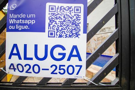 Casa para alugar com 300m², 4 quartos e 5 vagasQR