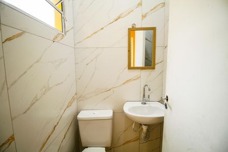 Casa para alugar com 300m², 4 quartos e 5 vagasLavabo