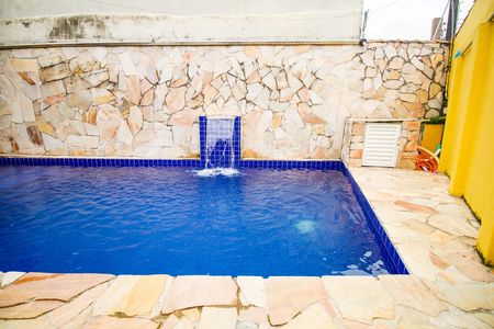 Casa para alugar com 300m², 4 quartos e 5 vagasPiscina