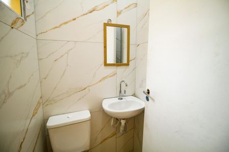 Casa para alugar com 300m², 4 quartos e 5 vagasLavabo