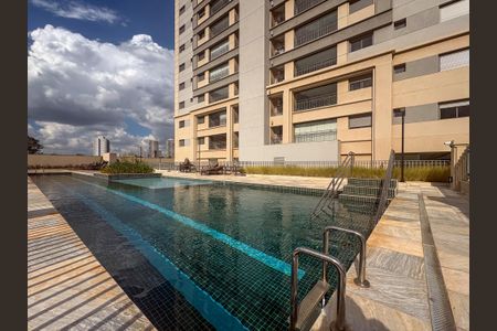 Apartamento para alugar com 100m², 3 quartos e 2 vagas Apartamento para alugar com 100m², 3 quartos e 2 vagasÁrea comum - Piscina