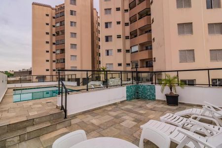 Apartamento à venda com 265m², 5 quartos e 3 vagasPiscina com churrasqueira e varanda com vista para a cidade.
