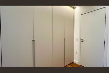 Apartamento à venda com 157m², 3 quartos e 2 vagasCloset da suíte 3