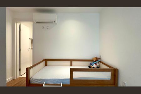 Apartamento à venda com 157m², 3 quartos e 2 vagasSuíte 1