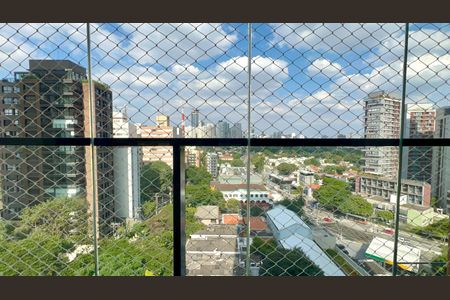Apartamento à venda com 157m², 3 quartos e 2 vagasSacada da suite