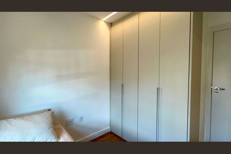 Apartamento à venda com 157m², 3 quartos e 2 vagasSuíte 2