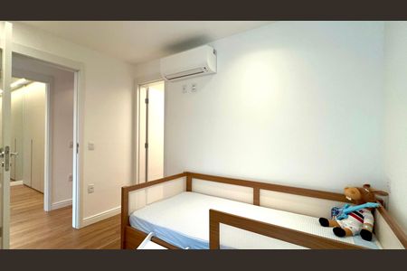 Apartamento à venda com 157m², 3 quartos e 2 vagasSuíte 1