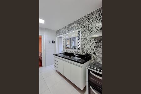 Apartamento à venda com 97m², 3 quartos e 2 vagasCozinha