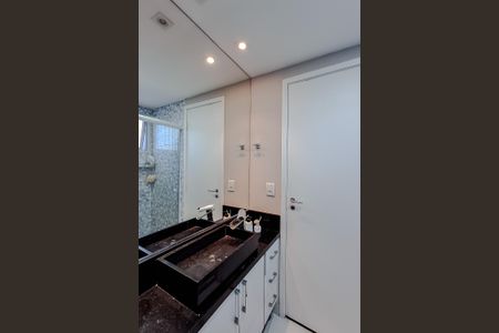 Apartamento à venda com 97m², 3 quartos e 2 vagasBanheiro da Suíte