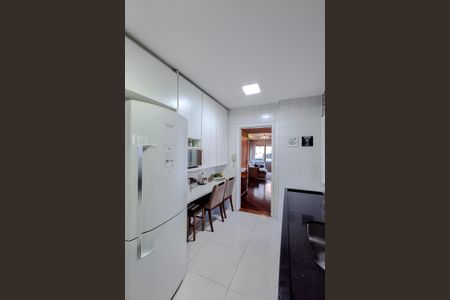 Apartamento à venda com 97m², 3 quartos e 2 vagasCozinha