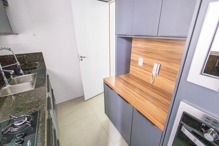 Apartamento à venda com 102m², 3 quartos e 2 vagasCozinha