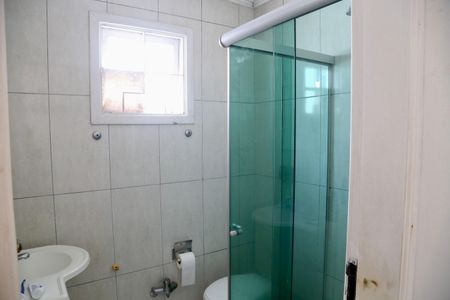 Casa à venda com 250m², 3 quartos e 2 vagasBanheiro 3