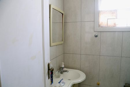 Casa à venda com 250m², 3 quartos e 2 vagasBanheiro 2