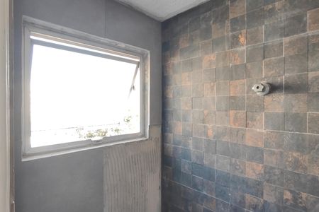 Casa à venda com 170m², 2 quartos e 3 vagasBanheiro 2