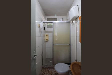 Casa à venda com 90m², 5 quartos e 4 vagasBanheiro 2