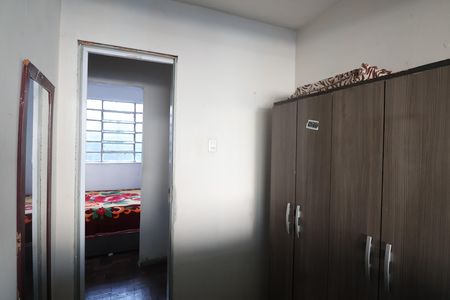 Casa à venda com 90m², 5 quartos e 4 vagasQuarto 4