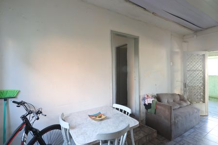 Casa à venda com 90m², 5 quartos e 4 vagasSala 2