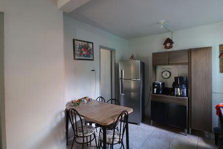Casa à venda com 90m², 5 quartos e 4 vagasCozinha