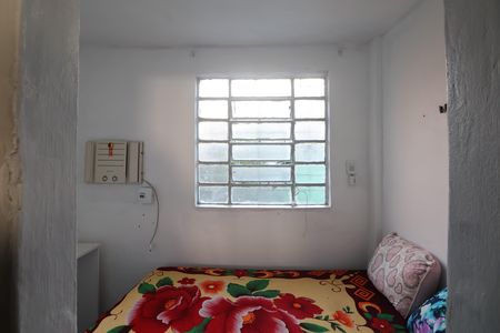Casa à venda com 90m², 5 quartos e 4 vagasQuarto 3